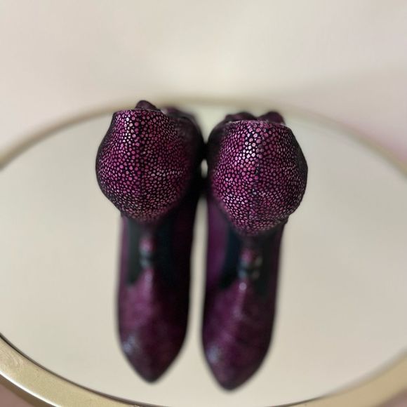 Stuart Wietzman for Mr. Seymour heels. Purple & black. Size 7.5. Short heels. - Picture 3 of 6